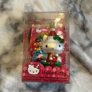 2008 Hello kitty Christmas ornament